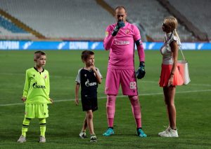 SNEŽANA BORJAN SE SPREMA ZA PROSLAVU TITULE: Evo kako je ponovo „pecnula“ Grobare! (FOTO)