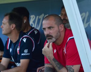 STANKOVIĆ NA SLATKIM MUKAMA PRED MLADOST: Trener Zvezde najavio novajlije na terenu – biće zanimljivo! (VIDEO)