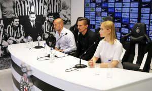 NOVINAR KONSTATOVAO DA JE TITULA IZGUBLJENA, STOLICA ODGOVORIO: ‘Ovo je prilika za iskorak – Za titulu moramo da se pripremimo na poseban način!’ (VIDEO)