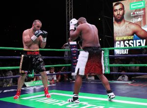 RUS ZA MANJE OD 100 SEKUNDI DO TRIJUMFA: Gasijev eskpresno patosirao rivala! (FOTO) (VIDEO)