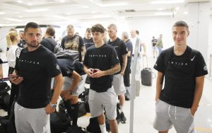 PARTIZAN KRENUO NA KIPAR: U avionu i najnovije pojačanje crno-belih (FOTO)