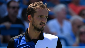 MEDVEDEV NEOBIČNO OŠTAR PREMA SEBI: Zašto bi iko navijao za mene, samo mi je pobeda važna!