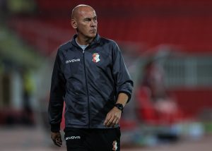 ZVEZDI JE ZA MANJE IGRAČA ODLAGAN MEČ: Napredak u Nišu mora da igra bez 14 fudbalera!