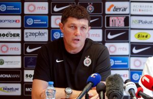 PARTIZAN PREDSTAVIO NOVOG TRENERA: ‘Voleo bih da se ljudi vrate na naš stadion, navijači, bivši igrači!’ (FOTO) (VIDEO)