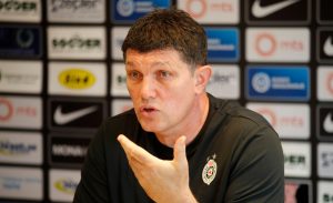 PETRIĆ PRED HAMRUN UPUTIO OŠTRE REČI MISTERIOZNOJ OSOBI: Molim da me ne podržava više toliko! (VIDEO)