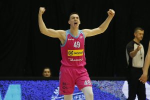 MEGA NASTAVLJA U SVOM STILU: Mladi šampion Evrope potpisao profesionalni ugovor!