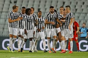 PARTIZAN DOMINIRAO U PRVOM POLUVREMENU: Tri gola u Humskoj, crno-beli su se probudili! (FOTO) (VIDEO)