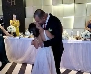 POZNATI SUPER TEŠKAŠ STAO NA LUDI KAMEN: Veljko Ražnatović među gostima,  potpuna ludnica na veselju! (VIDEO)