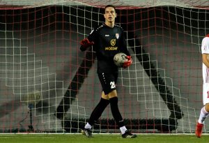 ‘UTAKMICE SA ZVEZDOM I PARTIZANOM SU NAJLAKŠE U SEZONI’: Supertalentovani čuvar mreže spreman za duel sa ‘crno-belima’!