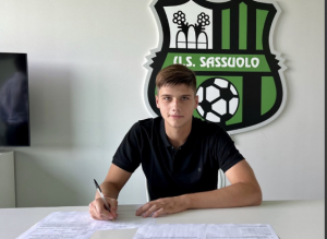 SASUOLO POBEDIO FIORENTINU U TRCI ZA SRPSKOG BISERA: Doskorašnji defanzivac Čukaričkog pojačao italijanski tim! (FOTO)