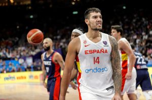 FIBA PROGLASILA DOBITNIKA MVP NAGRADE: Bivši igrač Zvezde u idealnoj petorci prvenstva! (FOTO) (VIDEO)