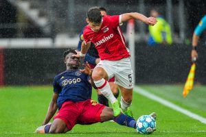 AJAKS PORAŽEN PRVI PUT NAKON VIŠE OD ŠEST MESECI U PRVENSTVU: AZ Alkmar ih srušio na svom terenu!