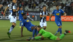 BOAĆI NOKAUTIRAO HRVATSKOG GOLMANA: Kotarski doživeo potres mozga! (VIDEO)