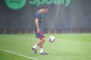 ĆAVI ERNANDEZ: Imamo mnogo opcija, a na kraju krajeva, ceo sastav osvaja trofeje, ne jedino startnih 11! (FOTO)