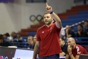 OLIMPIJAKOS RESETOVAO ZVEZDU NA FABRIČKA: Bratska lekcija očitana crveno-belima!