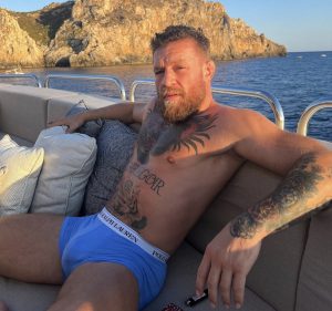 ILI JE POTPUNO POLUDEO ILI JE POTPUNO SPAŠEN: Mekgregor upoznao Isusa i video svoju smrt!