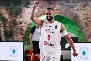 MOŽDA NAM NE IDE 5 NA 5, ALI ZATO SMO U 3 NA 3 NAJJAČI: Basketaši Srbije ponovo prvaci Evrope! (FOTO)