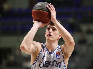 REPREZENTATIVAC BOSNE I HERCEGOVINE SE SELI U PARIZ: Amar Gegić potpisao ugovor sa francuskim klubom!