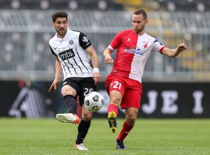 STARA DAMA SE ZAHVALILA LIDERU TIMA: Bio velika želja Čukaričkog, ali odlučio je da napusti srpski fudbal! (FOTO)