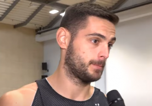 PAPAPETRU KRENUO SA TRENINZIMA U CRNO-BELOJ OPREMI: „Drago mi je što sam stigao, uzbuđen sam što imam priliku da radim i upoznam momke!“ (VIDEO)