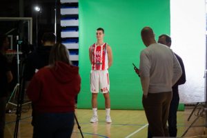 NIKOLA TOPIĆ ZA HOTSPORT: ‘Pefi mi najviše znači! Saigrači me uče da postanem bolji na terenu, ali i van njega!’ (FOTO) (VIDEO)