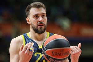FENERBAHČE NE PUŠTA SRPSKOG KOŠARKAŠA: Ništa od povratka u Zvezdu!