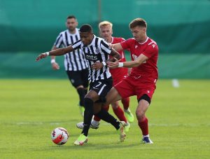 PARTIZAN SE OBRUKAO U MITROVICI: Radnički sa penala izbacio Partizan! (VIDEO)