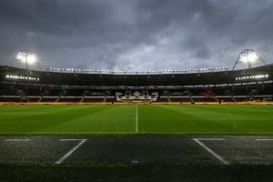 POZNATI ENGLESKI TIM DAO OTKAZ TRENERU PRED MEČ: Mogli su to da urade pre 14 dana, ali su čekali poslednji čas!