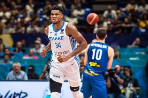 JANIS ODUŠEVLJEN ATMOSFEROM NA ĐUZEPE MEACI: Da nisam košarkaš, sasvim sigurno bih bio fudbaler! (VIDEO)