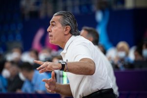 SKARIOLO NEZADOVOLJAN POSETOM PRVOG MEČA NA EVROBASKETU: Sigurno je više Lorenzovih rođaka pratilo utakmicu putem interneta nego što je bilo ljudi u hali! (VIDEO)