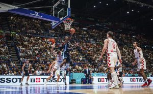 JANIS I DORSI PREJAKI ZA HRVATE: Grčka trijumfalno otvorila Evrobasket! (VIDEO)