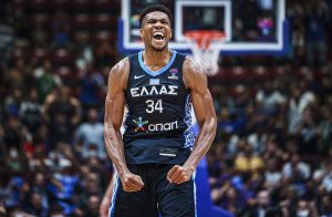 KAKO JE JANIS UNIŠTIO SNOVE HRVATA O PREOKRETU: Leteći Grk dominirao na obe strane terena! (VIDEO)