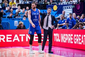 EMOTIVNO DOŽIVELI PORAZ: Evo kako Poceko teši Melija na kraju utakmice! (FOTO)