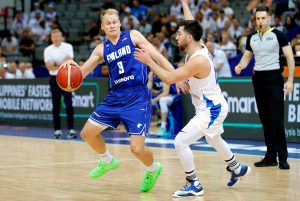 FINSKI REPREZENTATIVAC ZNA SRPSKE PESME: Ana Nikolić i Ceca su fantastične! (VIDEO)