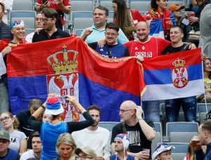 MITRO’S ON FIRE NA UTAKMICI SA HOLANDIJOM: Srpski navijači napravili šou na Evrobasketu! (VIDEO)