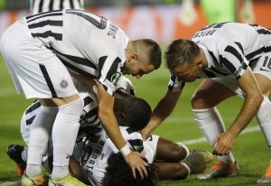 MISTERIOZNA PROSLAVA POGOTKA: Evo zašto Dijabate ‘spava’ posle golova! (FOTO) (VIDEO)