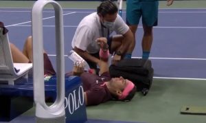 BIZARNA SCENA NA US OPENU: Nadal sam sebi razbio nos! (VIDEO)