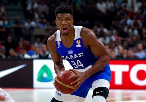 OVAKO JE JANIS RAZBIO UKRAJINCE: Grčka zver upisala 41 poen! (VIDEO)