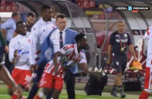 TUČA KANGE I BUKARIJA NA POLUVREMENU: Gabonac ‘bocnuo’ saigrača – Prisutni sprečili skandal! (FOTO)