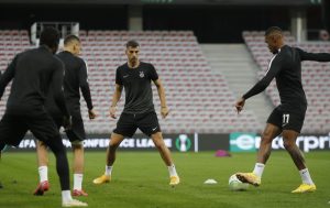 ODRAĐEN POSLEDNJI TRENING PRED MEČ: Crno-beli „osetili“ travu u Nici! (VIDEO)