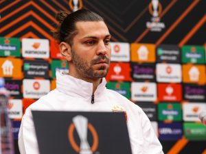 ŠPANSKI VELIKAN STAO U RED ZA ZVEZDINOG ŠTOPERA: Legendarni stručnjak lično želi Dragovića u svom timu! (FOTO)