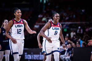 DAME SE BUKVALNO PROŠETALE DO TRONA: Prosečno pobeđivale rivale preko 40 razlike, Amerikanke na krovu sveta!