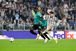 VLAHOVIĆ OTIŠAO KOD DI MARIJE, NAORUŽANI PLJAČKAŠI ODJEDNOM UPALI: Policija je brzo došla, moglo je biti mnogo gore!