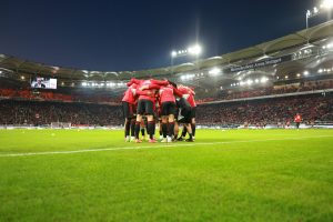 ZNATE LI KO JE LIDER BUNDESLIGE: Smemo da se kladimo da ne, a velikani skupljaju prašinu na dnu tabele! (VIDEO)