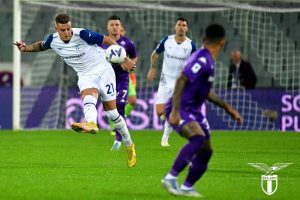 FIORENTINA SA LUKOM JOVIĆEM BAŠ NIJE PRETNJA: Dve asistencije SMS-a, jedna je čista umetnost i ples Lacija kroz Firencu! (VIDEO)