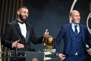 GOSPODIN ZLATNA LOPTA: Karim Benzema je najbolji fudbaler sveta za ovu godinu!