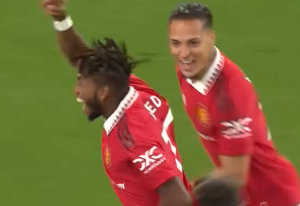 CRVENI ĐAVOLI SPUSTILI PEVCE NA ZEMLJU: Sigurna pobeda Junajteda za prilazak na samo bod od zone Lige šampiona! (VIDEO)