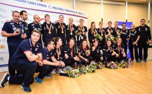 PREDSEDNIK SAVEZA ODUŠEVLJEN ODBOJKAŠICAMA: Počele su 6. maja, znate li koji je danas datum! (FOTO)