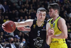 SVETISLAV PEŠIĆ JE SIGURNO RAČUNAO NA NJEGA: Mladi košarkaš doživeo ozbiljnu povredu!