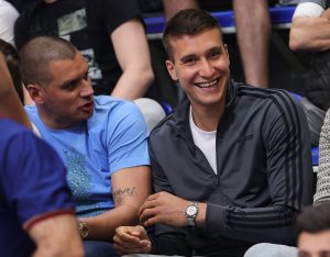 BOGDANOVIĆ POSTAVIO BITNO PITANJE NAVIJAČIMA: Nižu se razni odgovori – evo o čemu se radi